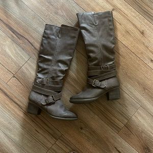 BROWN KNEE HIGH BOOTS SIZE 8